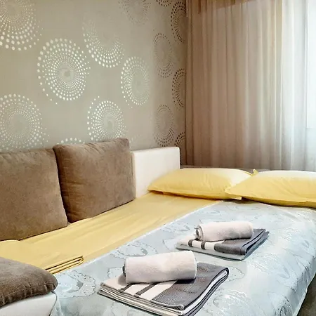 Апартаменти Cezar Faleza-nord Constanta-plaja Reyna Констанца