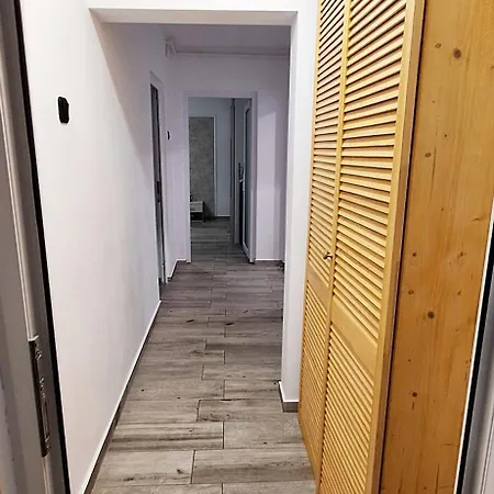 Cezar Faleza-nord Constanta-plaja Reyna Констанца