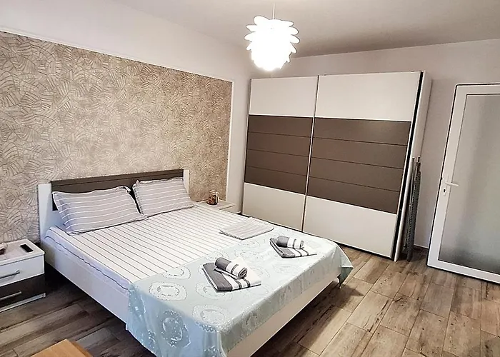 Cezar Faleza-nord Constanta-plaja Reyna Konstanca