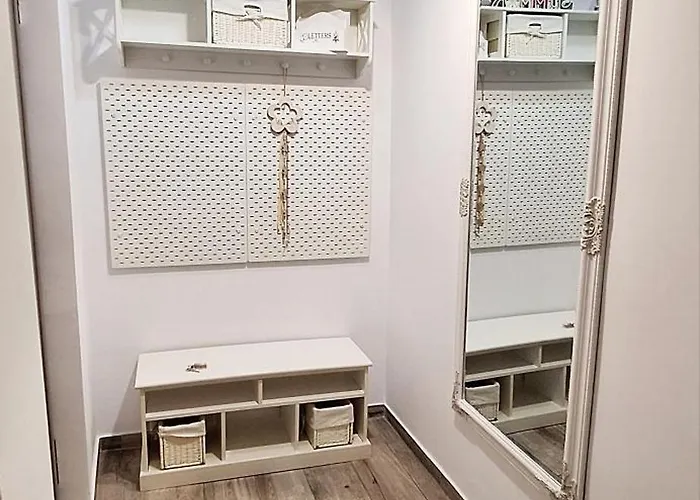 Apartament Cezar Faleza-nord Constanta-plaja Reyna *