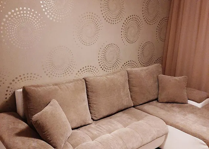 Cezar Faleza-nord Constanta-plaja Reyna * Konstanca