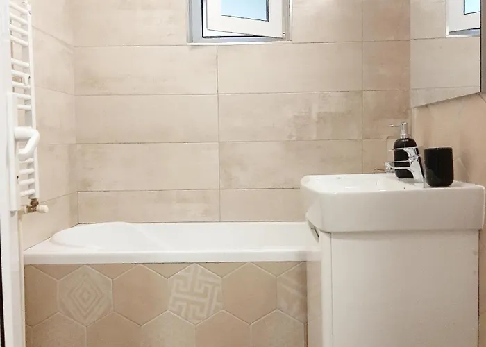 Cezar Faleza-nord Constanta-plaja Reyna Apartament